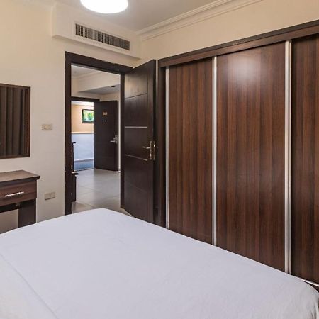 Lancaster Hotel Apartments-Gardens Amman Exterior photo